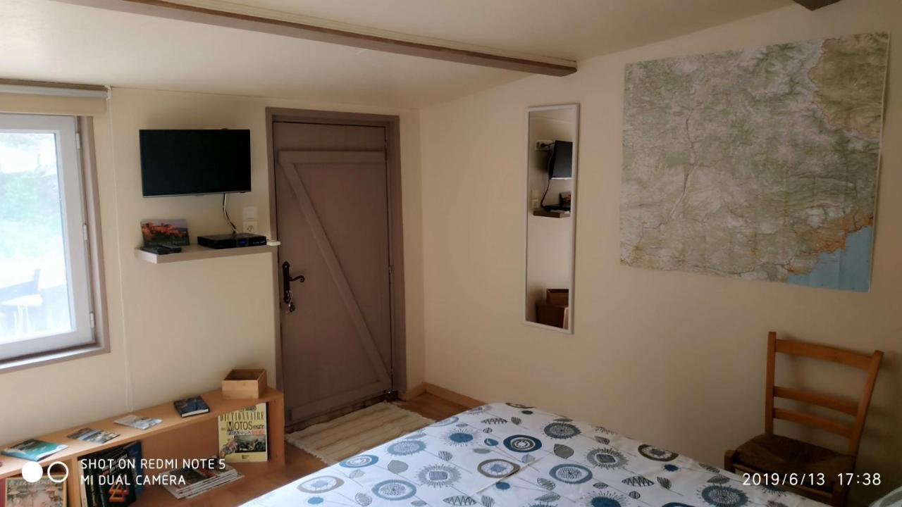 Appartement L'Establoun à Saint-Martin-de-Brômes Extérieur photo